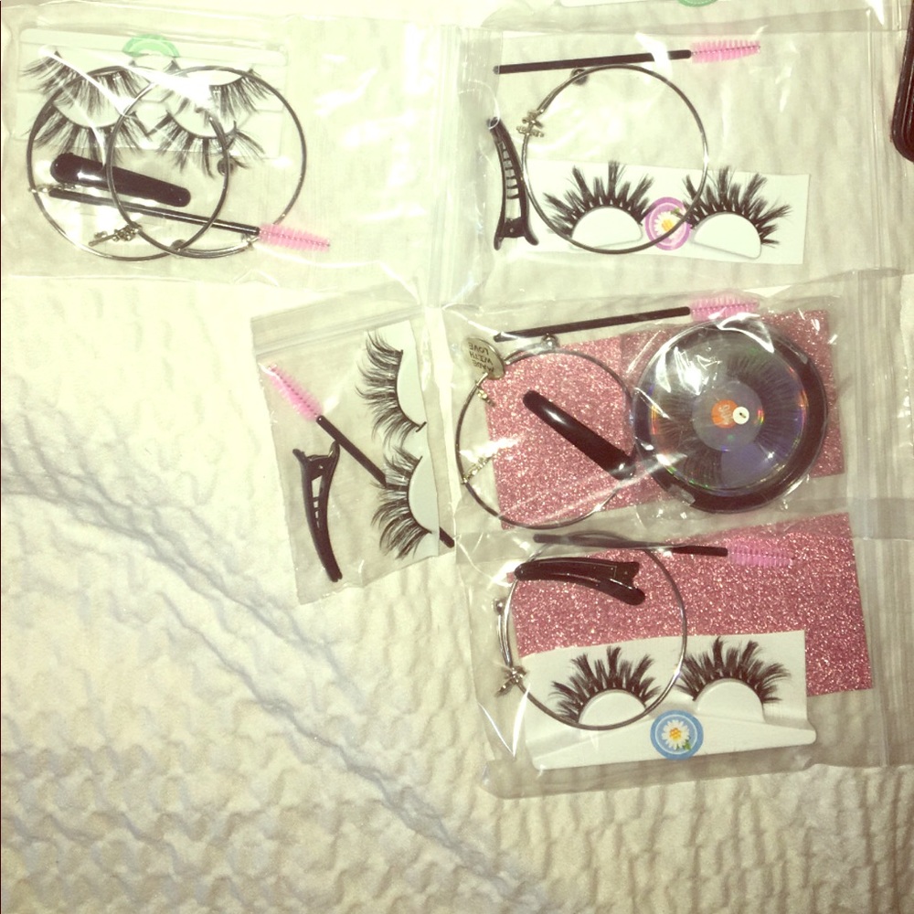 Lash pack’s